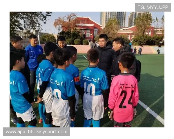 俱乐部与高校共建青训基地签署合作备忘录，普通青训俱乐部方向