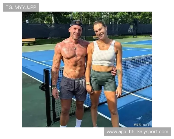 萨巴伦卡晒照：与贝克汉姆合影笑容灿烂，萨巴伦卡多重