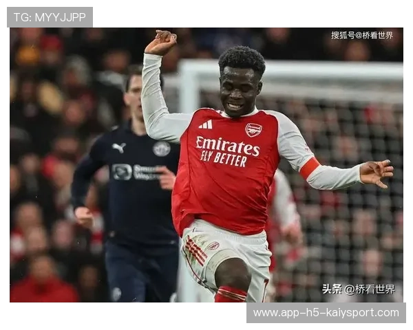 萨卡右路内切后远射偏出立柱——那一刻，激情与遗憾同在